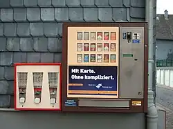 Kaugummi- und Zigarettenautomat