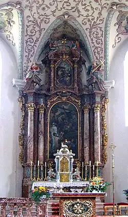 Hauptaltar der Pfarrkirche Heilig Kreuz in Kiefersfelden