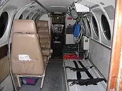 Sanitätsflugzeug: Inneres eines Ambulanz­flugzeugs