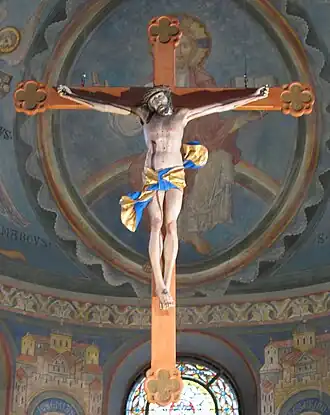 Gotisches Triumphkreuz vor dem Altarraum