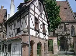 Nebengebäude des Hallerschlosses