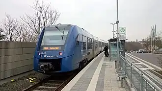 Vlexx-Zug im Haltepunkt Kirchheimbolanden, 2016