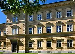 Ausbildungsstätte für Textil-Design, Bahnhofstraße 36