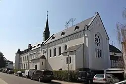 Das Kloster Bethlehem mit der Klosterkirche (rechts)