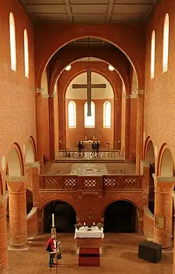 Kloster Jerichow – Blick auf Vierung, davorliegender Empore und Apsis