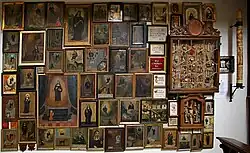 Votivbilder in der Krypta