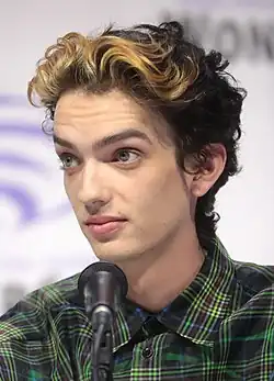 Kodi Smit-McPhee spielt Kurt Wagner / Nightcrawler