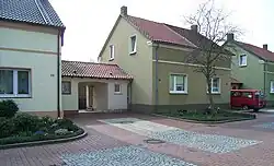 Typische Kniestock-Häuser in einer ehemaligen Bergarbeitersiedlung