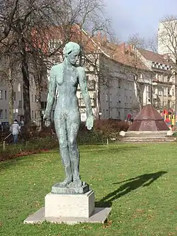 Kolbe: Der Abend, Bronze, 1925. Ceciliengärten, Berlin