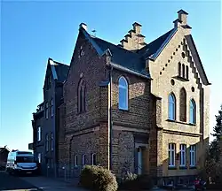 Neugotischer Gebäudekomplex