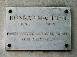Gedenktafel für Konrad Mautner am Mautnerweg in Wien (2019)