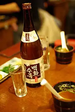 Eine Flasche Cheongju