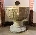 Steinernes Taufbecken 13. Jh.