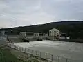 Wehr bei einem Abfluss von ungefähr 660m3/s