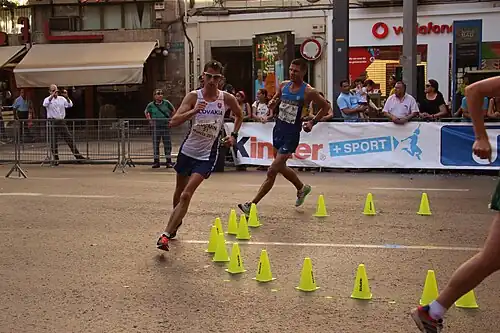 Anton Kučmín (weißes Trikot) – Rang zwanzig