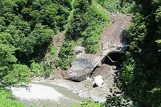 Kurobe-Schlucht Ewiges Eis auf 400 m Höhe