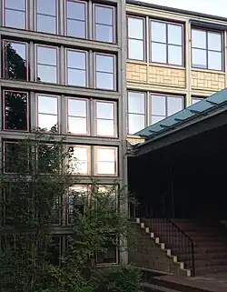 Westfassade im Abendlicht Mai 2015