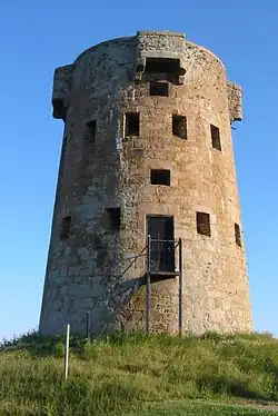 Der Verteidigungsturm von Le Hocq