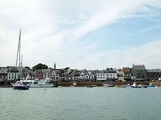 Ortskern vom Hafen aus