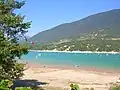 Strand am Stausee Lac de Monteynard