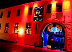 Kulturzentrum Lagerhalle bei Nacht (Rolandsmauer 26)