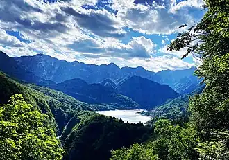 Lago di Barcis in den Friauler Dolomiten