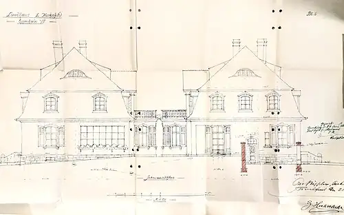 Seitenansichten mit je einer Loggia (nördliche und südliche Ansicht)