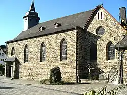 Außenansicht der Kirche St. Johannes Baptist
