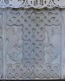 Platte mit Flechtwerk und zwei Löwen, Anfang 9. Jh.