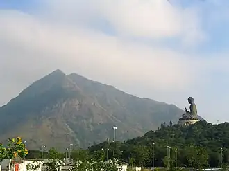 Lantau Peak mit dem „Big Buddha“, 2006
