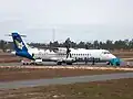 Maschine der Lao Airlines auf dem Xieng Khouang Airport in Phonsavan