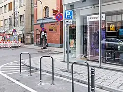 Schlanke ⋂-Bügel in Köln