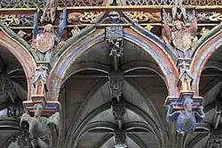 Zwei Engel mit Wappen