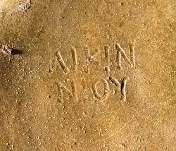 Einhenkliger Kopfkantharos des Töpfers Likinnios mit Signaturmarke; 1. Jahrhundert v. Chr.; J. Paul Getty Museum, Malibu 83.AE.40