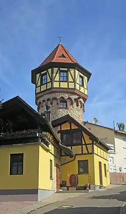 „Lenhardsturm“ oder „Sprenger“, Nordwestecke der Stadtmauer