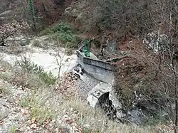 Wehr mit Einlaufbauwerk am Beginn der Klamm