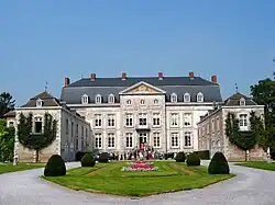 Les Waleffes, Schloss: château du baron de Potesta