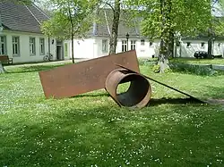 Große Zylinderskulptur I (1981), Schloss Morsbroich, Leverkusen