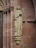 Figur eines Kurfürsten am Südportal der Liebfrauenkirche in Worms (13. Jahrhundert)