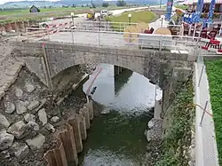 Hochwasserschutz Linth 2000: Bauarbeiten bei der alten Brücke Benken-Giessen von 1888
