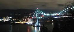 Lions Gate Bridge und North Vancouver vom Stanley Park aus gesehen