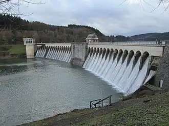 Überlauf der Listertalsperre im Januar 2012