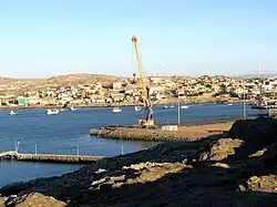 Blick von Shark Island auf Lüderitz (2006)