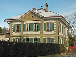 «Belvedere» – 1770 von Friedrich von Luternau, durch Erasmus Ritter als Landhaus einstöckig erbaut. 1855 aufgestockt. Ab 1876 Wirtshaus und Pension. Ab 1990er Jahre wieder Wohnhaus.