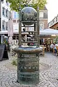 Mösche- (Öcher Platt für Spatz)/Spatzenbrunnen