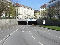 Tunnelportal am Oskar-von-Miller-Ring