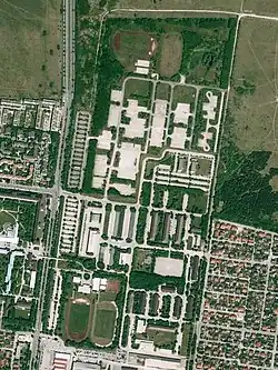 Luftaufnahme der Fürst-Wrede-Kaserne vor dem Bau des FC Bayern Campus (2012)