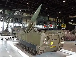 Lance-Rakete mit Werfersystem-Fahrzeug in einem Militärmuseum