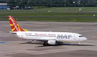 Eine Boeing B737-300 der Macedonian Airlines