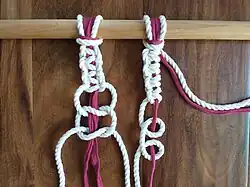 Träger- (rot) und Arbeitsfäden (weiß)